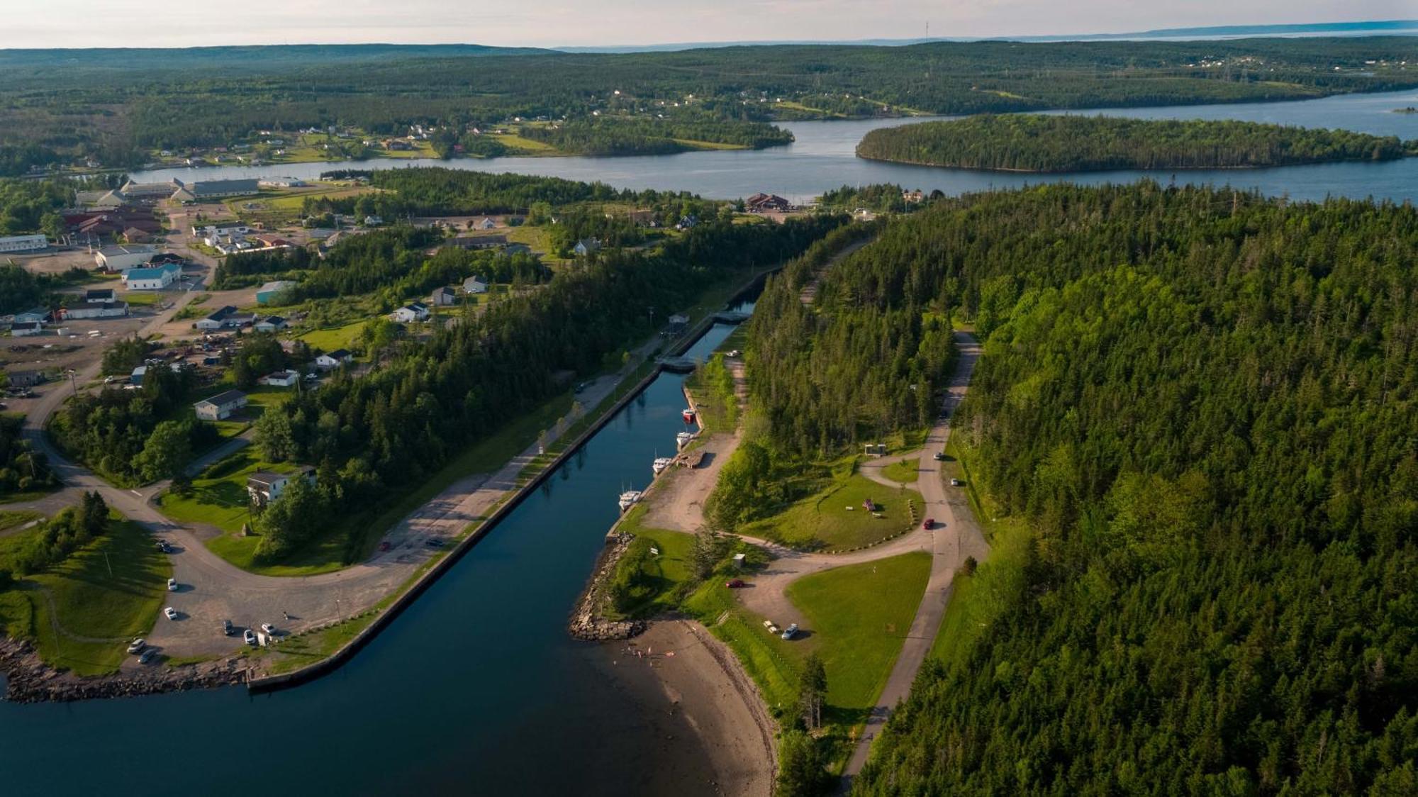 Bras D'Or Lakes Inn St. Peter's 외부 사진