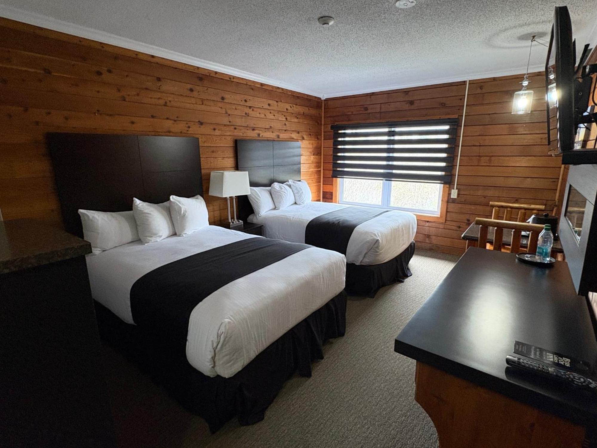 Bras D'Or Lakes Inn St. Peter's 외부 사진