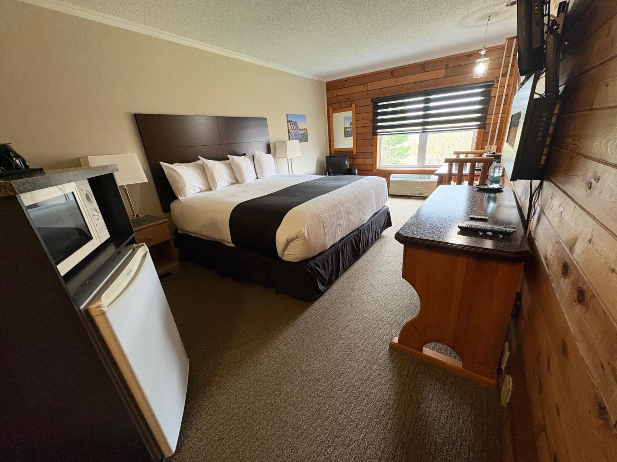 Bras D'Or Lakes Inn St. Peter's 외부 사진